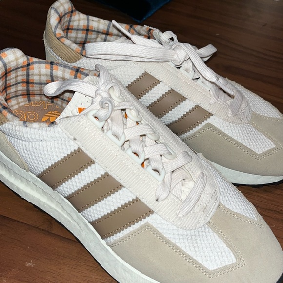 NWT, Adidas, neutral colors - Picture 2 of 5